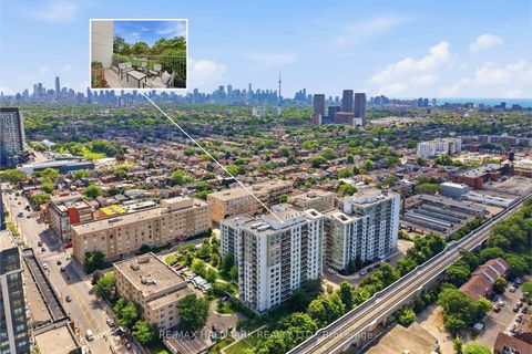 Photo 40 at 118 - 816 Lansdowne Avenue, Junction, Toronto