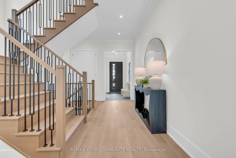 Photo 6 at 23 Menotti Drive, Oak Ridges, Richmond Hill