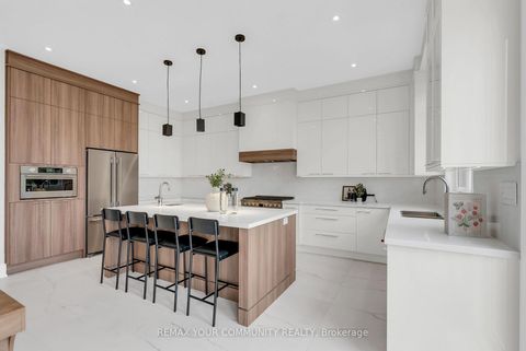 Photo 26 at 23 Menotti Drive, Oak Ridges, Richmond Hill