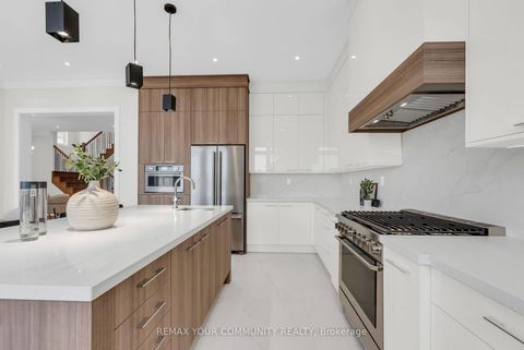 Photo 29 at 23 Menotti Drive, Oak Ridges, Richmond Hill