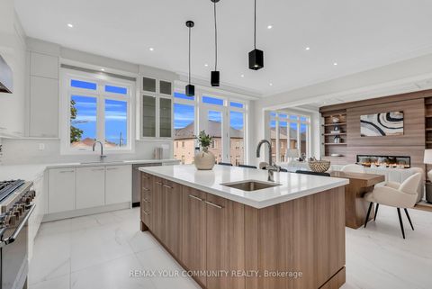 Photo 30 at 23 Menotti Drive, Oak Ridges, Richmond Hill