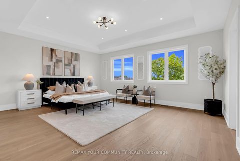 Photo 34 at 23 Menotti Drive, Oak Ridges, Richmond Hill