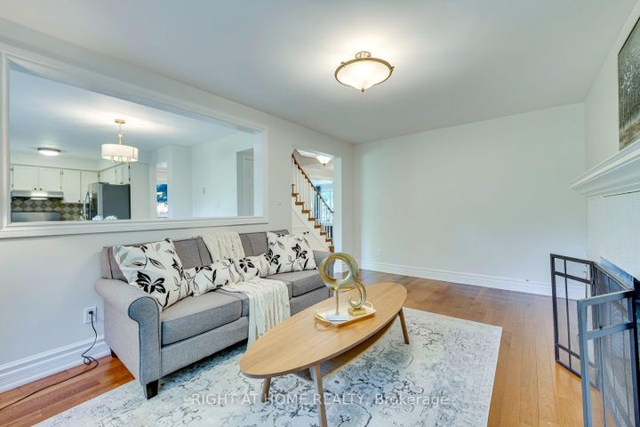 Photo 16 at 1025 Vanier Drive, Lorne Park, Mississauga