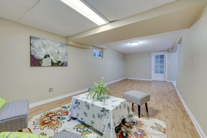 Photo 29 at 1025 Vanier Drive, Lorne Park, Mississauga