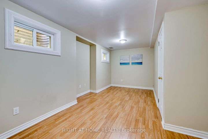 Photo 30 at 1025 Vanier Drive, Lorne Park, Mississauga