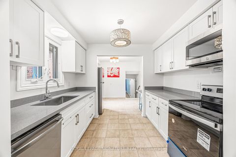 Photo 4 at 3 Presley Avenue, Birchmount, Toronto