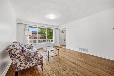Photo 8 at 3 Presley Avenue, Birchmount, Toronto