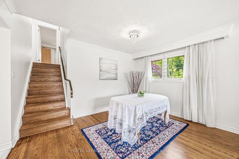 Photo 11 at 3 Presley Avenue, Birchmount, Toronto
