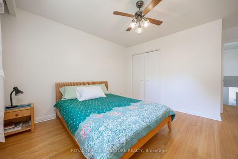 Photo 13 at 3 Presley Avenue, Birchmount, Toronto