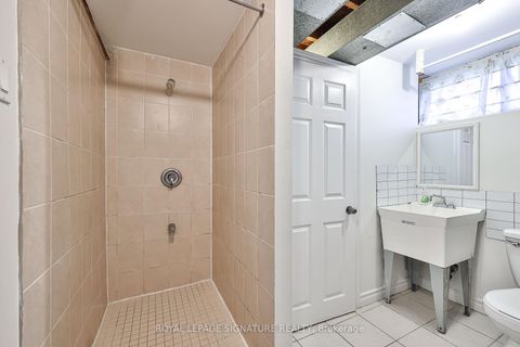 Photo 25 at 3 Presley Avenue, Birchmount, Toronto
