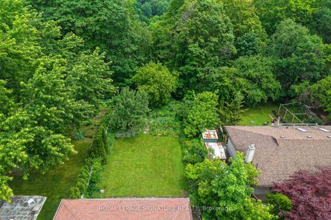 Photo 31 at 3 Presley Avenue, Birchmount, Toronto
