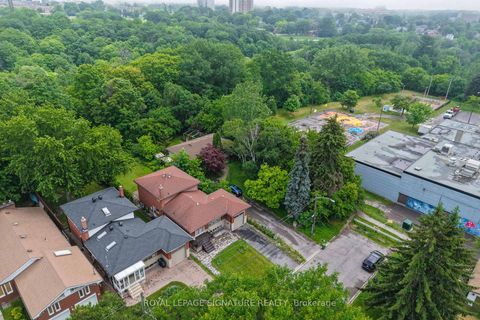 Photo 37 at 3 Presley Avenue, Birchmount, Toronto