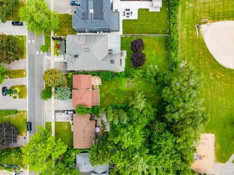 Photo 4 at 35 Netherford Road, Maple, Vaughan