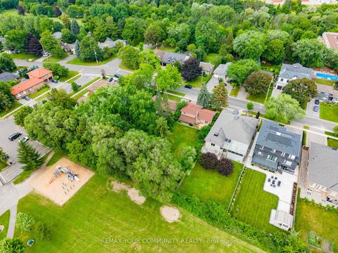 Photo 5 at 35 Netherford Road, Maple, Vaughan