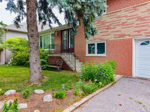 Photo 10 at 35 Netherford Road, Maple, Vaughan