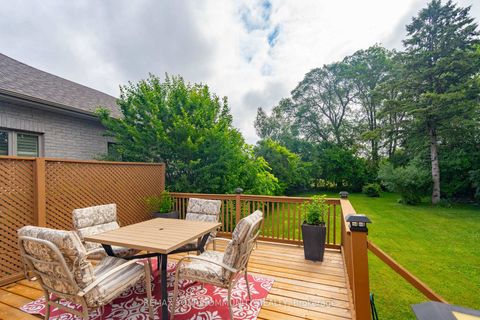 Photo 13 at 35 Netherford Road, Maple, Vaughan