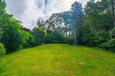 Photo 14 at 35 Netherford Road, Maple, Vaughan