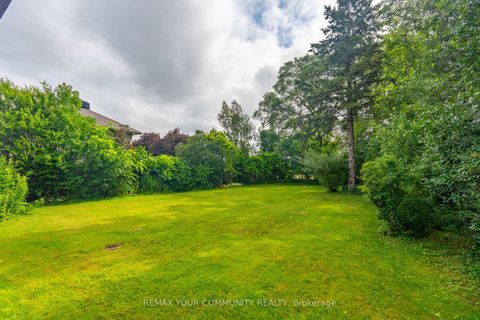 Photo 15 at 35 Netherford Road, Maple, Vaughan