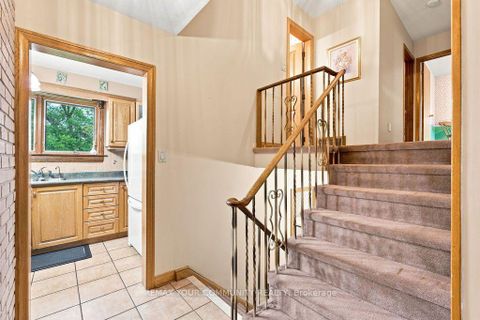 Photo 22 at 35 Netherford Road, Maple, Vaughan