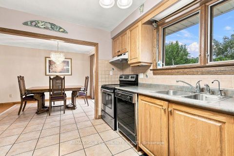 Photo 29 at 35 Netherford Road, Maple, Vaughan