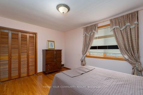 Photo 34 at 35 Netherford Road, Maple, Vaughan
