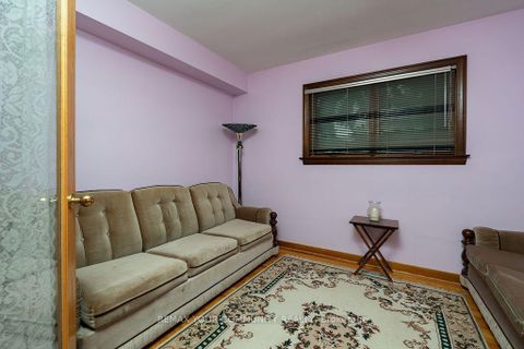 Photo 35 at 35 Netherford Road, Maple, Vaughan