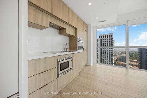 Photo 12 at 3103 - 39 Roehampton Avenue, Mount Pleasant West, Toronto
