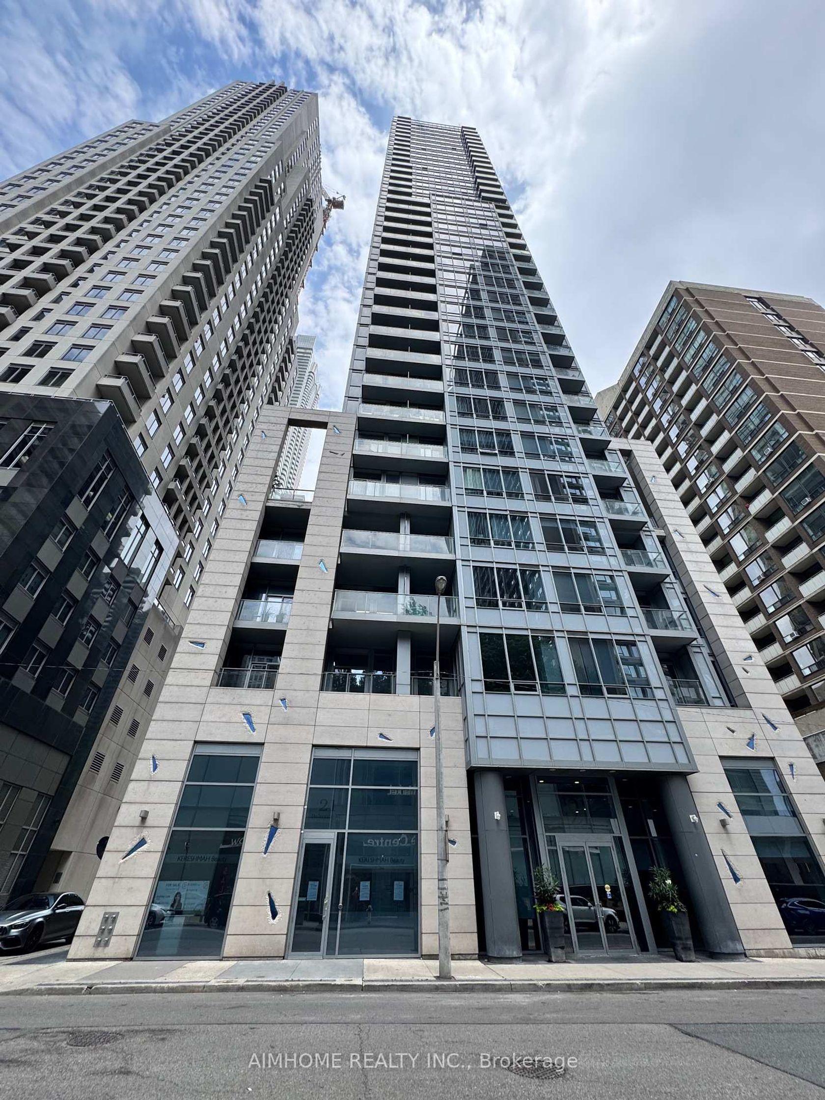 1801 - 21 Balmuto Street, Bay Street Corridor, Toronto 