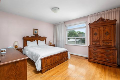 Photo 15 at 549 Rustic Road, Maple Leaf, Toronto