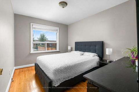 Photo 16 at 549 Rustic Road, Maple Leaf, Toronto