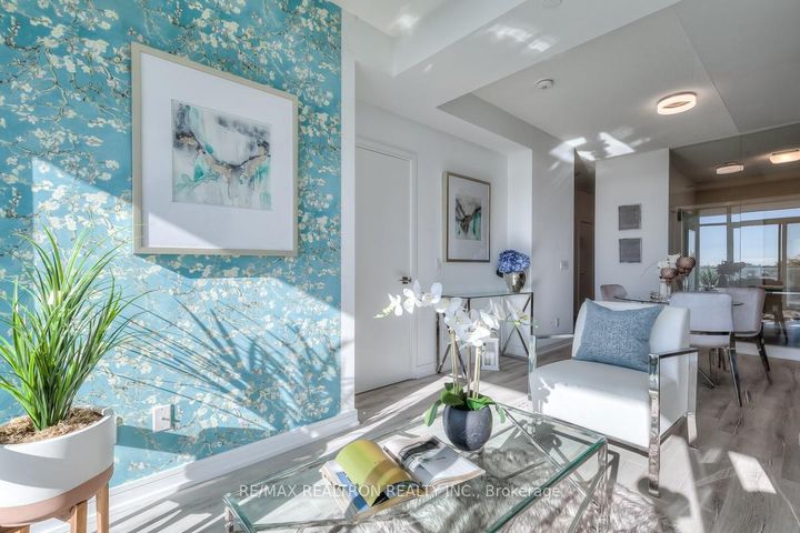 Photo 3 at 628 - 621 Sheppard Avenue E, Bayview Village, Toronto