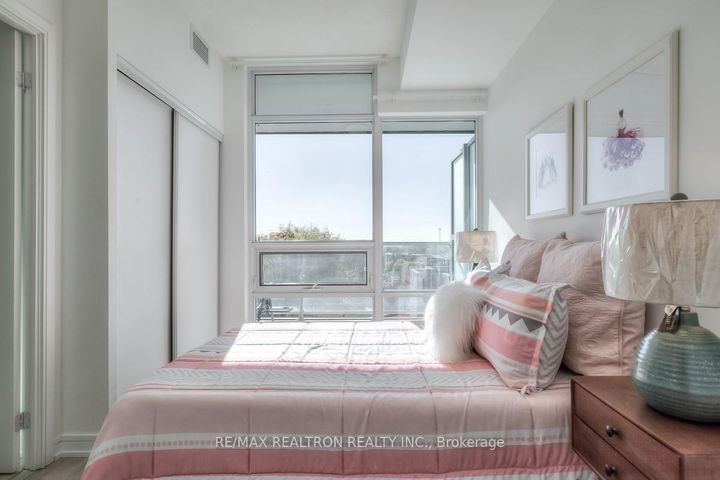 Photo 13 at 628 - 621 Sheppard Avenue E, Bayview Village, Toronto