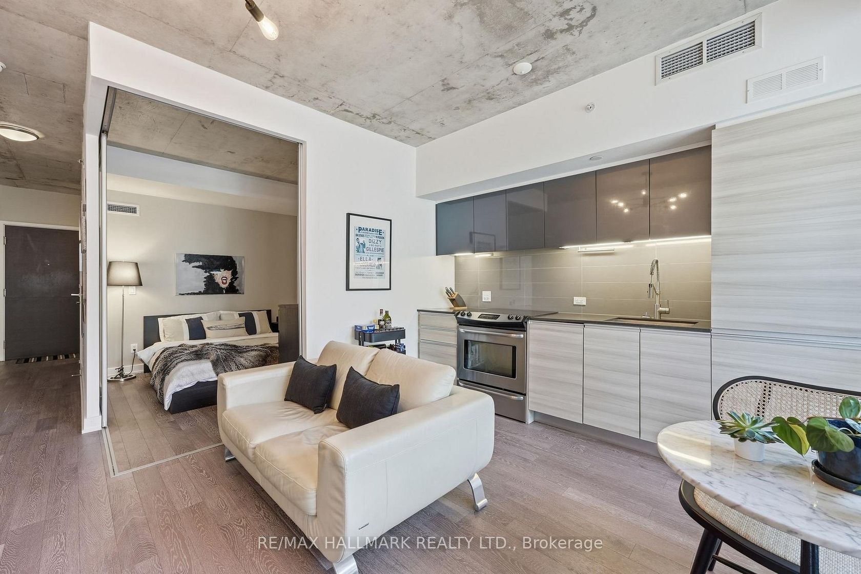323 - 1190 Dundas Street E, South Riverdale, Toronto 