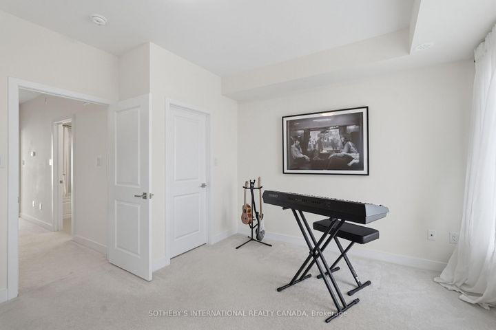 Photo 12 at 60 William Duncan Road, CFB, Toronto