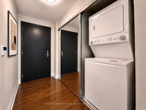 Photo 9 at 2309 - 1080 Bay Street, Bay Street Corridor, Toronto