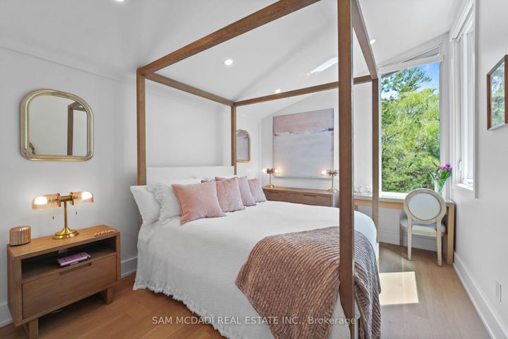 Photo 22 at 1273 Queen Victoria Avenue, Lorne Park, Mississauga