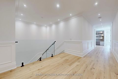 Photo 14 at 152 Olde Bayview Avenue, Oak Ridges Lake Wilcox, Richmond Hill