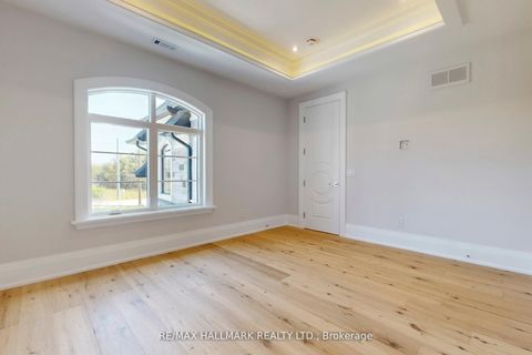 Photo 20 at 152 Olde Bayview Avenue, Oak Ridges Lake Wilcox, Richmond Hill