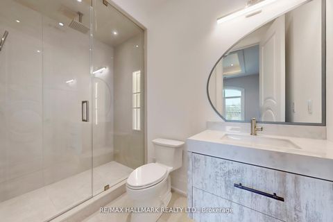 Photo 21 at 152 Olde Bayview Avenue, Oak Ridges Lake Wilcox, Richmond Hill