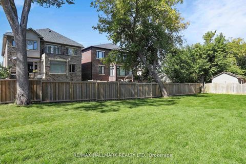 Photo 44 at 152 Olde Bayview Avenue, Oak Ridges Lake Wilcox, Richmond Hill