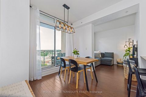 Photo 9 at 709 - 12 Woodstream Boulevard, Vaughan Grove, Vaughan
