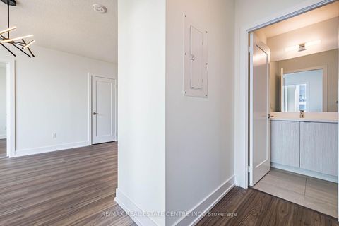 Photo 31 at ph01 - 10 Eva Road, Etobicoke West Mall, Toronto