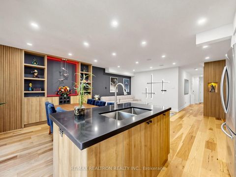 Photo 10 at 68 Dallimore Circle, Don Mills, Toronto