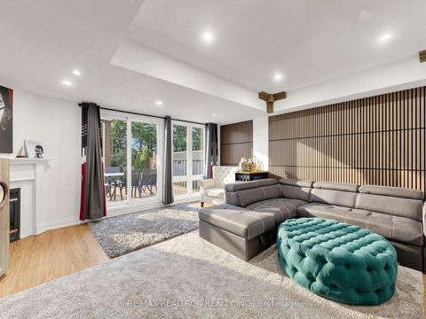 Photo 31 at 68 Dallimore Circle, Don Mills, Toronto