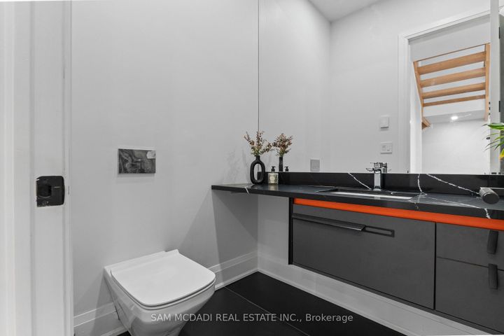Photo 13 at 9 Earl Street, Streetsville, Mississauga