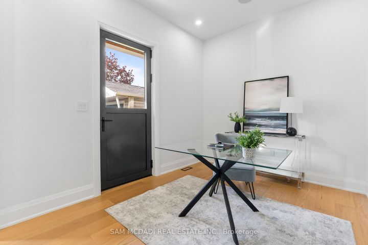 Photo 14 at 9 Earl Street, Streetsville, Mississauga