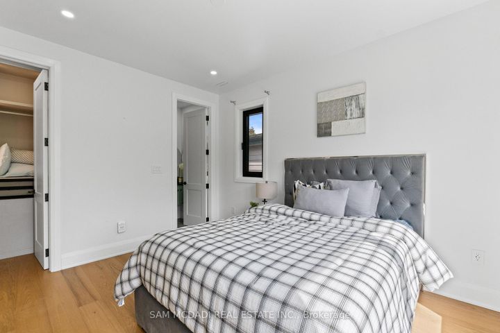 Photo 31 at 9 Earl Street, Streetsville, Mississauga