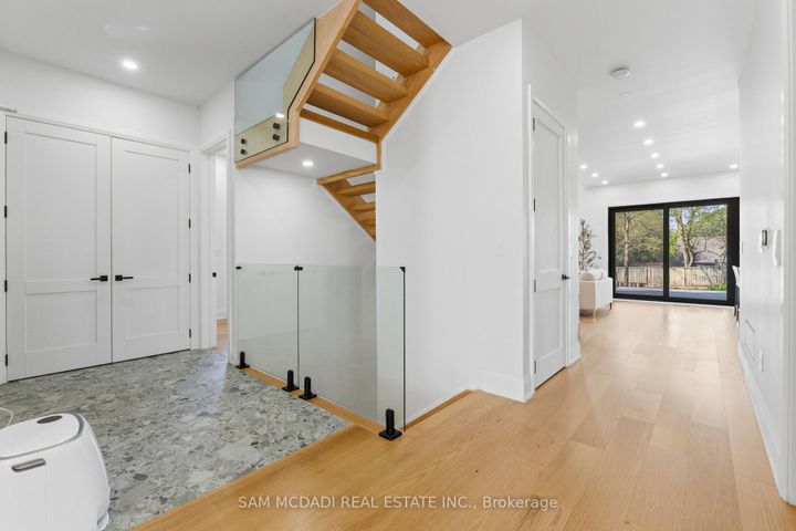 Photo 33 at 9 Earl Street, Streetsville, Mississauga
