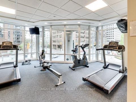 Photo 4 at 1907 - 1121 Bay Street, Bay Street Corridor, Toronto