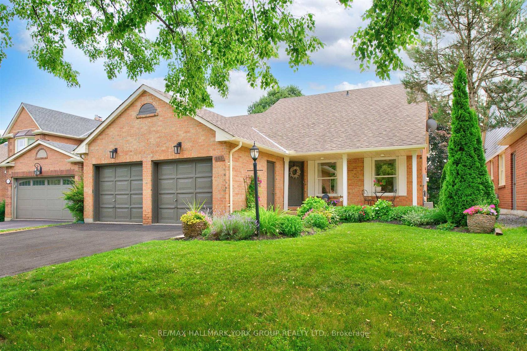 263 John Bowser Crescent, Glenway Estates, Newmarket photo 2